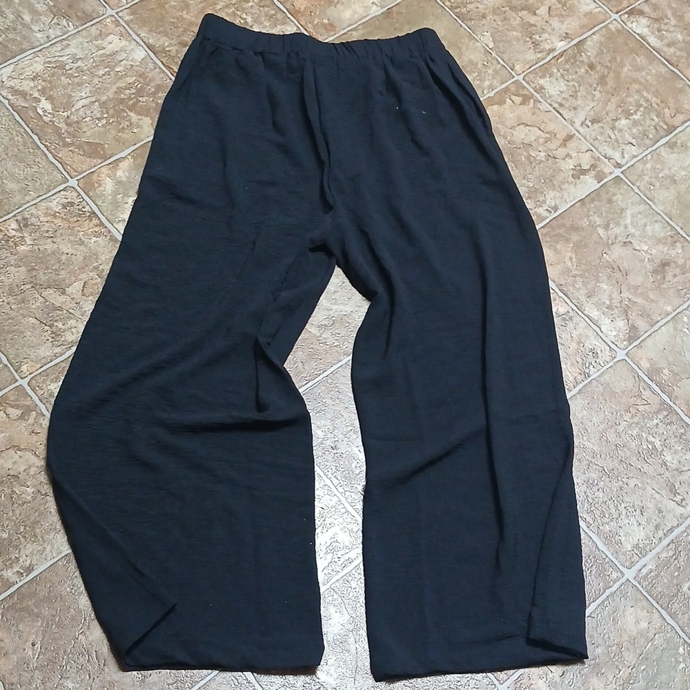 NWT Carnacilia Wide Leg Black Pull On Tie-Waist Pants - Picture 3 of 5